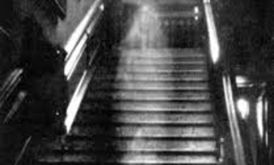 Haunted Brothel Tour with Ghosts915